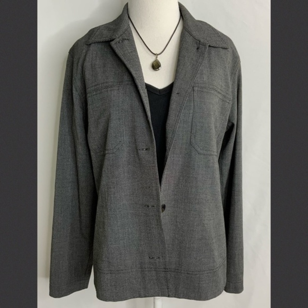 Chico’s Design Gray Casual Career Button Stretchy Jacket Size 0 (small)